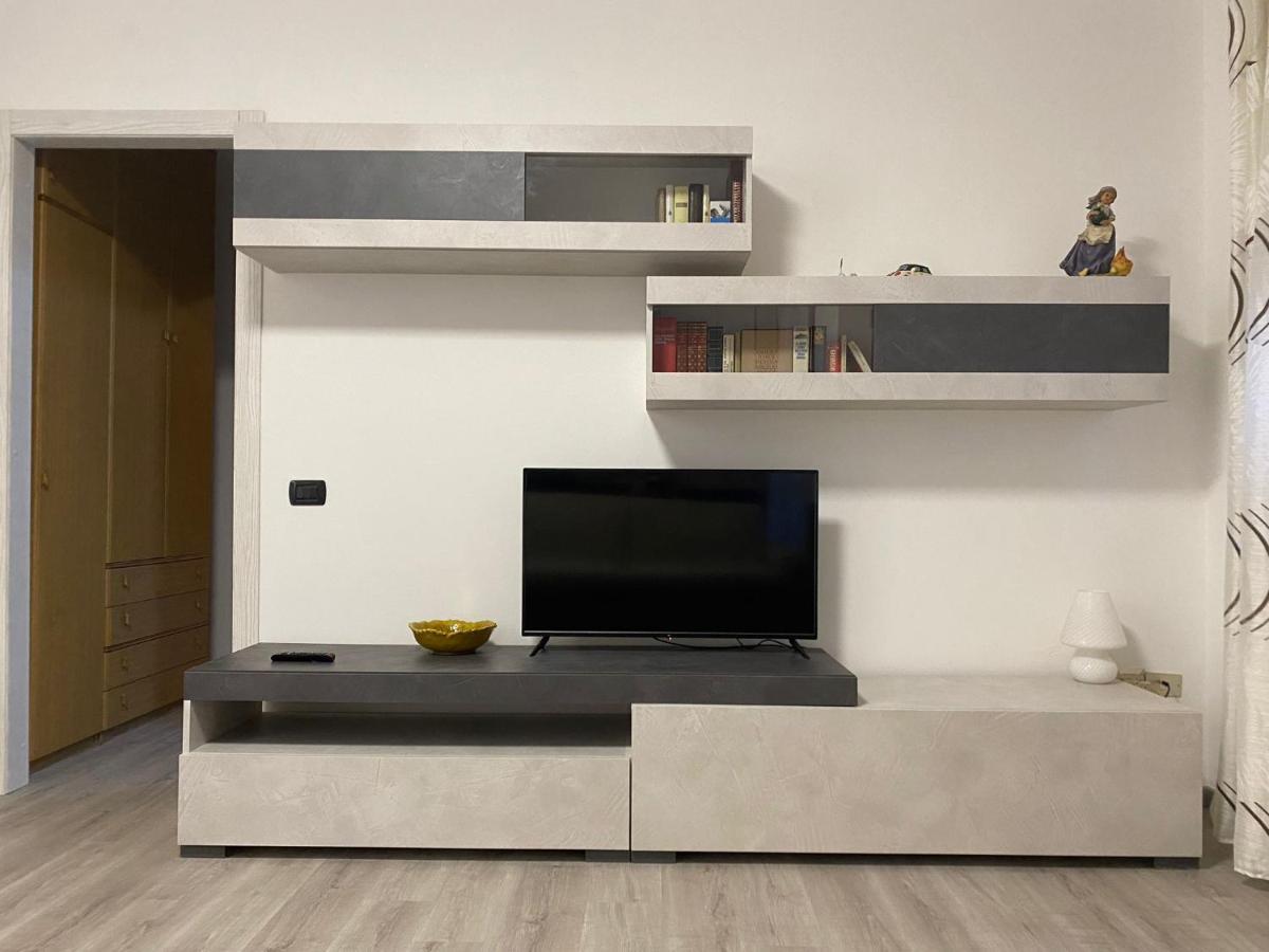 Rho Fiera Apartment Buitenkant foto